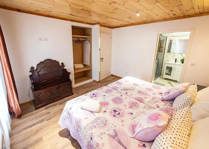 At Mazaricos 여관 *